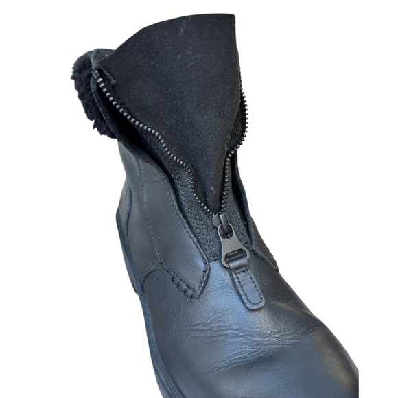 UGG Women’s 9 Czeriesa Black Leather Fur Trim Waterproof Ankle Boots, UGG Boots - Picture 8 of 13